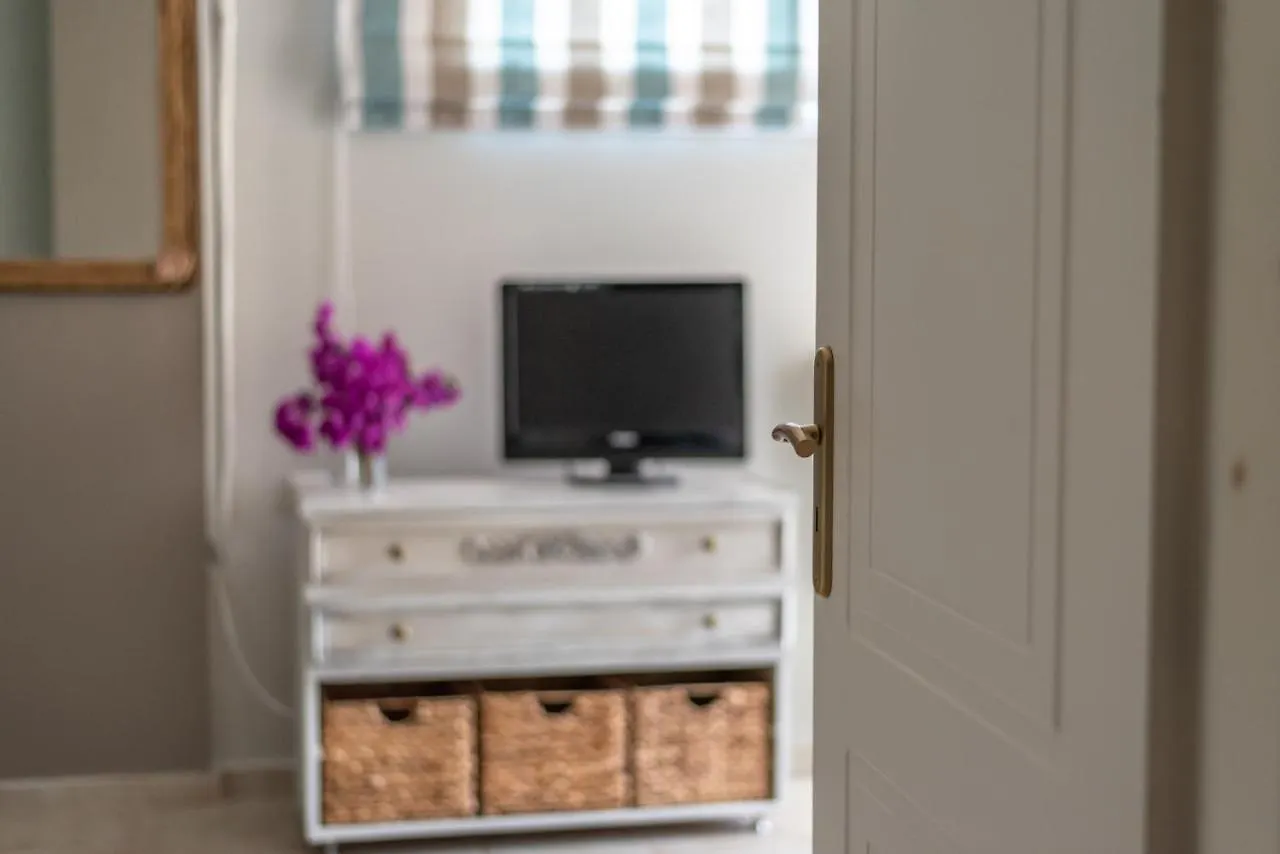 Mema'S Home -2 Bedrooms- With Stunning Sea View أيّا إفيميا